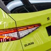 Превью електричного кросовера Elroq кольору Mamba Green