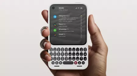 Усі подробиці Clicks Communicator — сучасного гаджета в стилі BlackBerry з фізичною клавіатурою та AMOLED-екраном