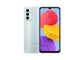 Samsung's popular budget smartphone began receiving an update to Android 13