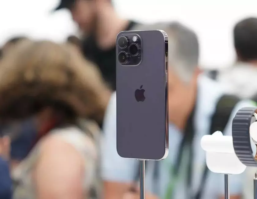 Куо: в этом квартале выручка Apple от продажи iPhone может снизиться на 20-30% из-за протестов на заводе Foxconn
