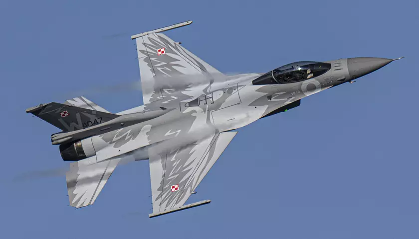 Истребители F-16 Fighting Falcon начали патрулирование в воздушном пространстве Словакии