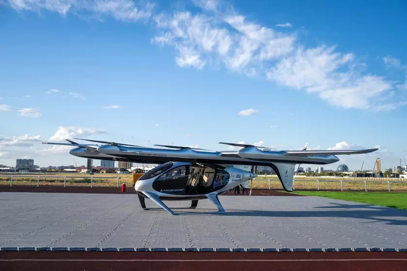 Беспилотное аэротакси AutoFlight Prosperity в воздухе
