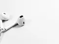 post_big/iPhone_France_EarPods.jpg