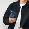 Преviews изображение зарядного процесса Pitaka Aramid Fiber Magnetic Power Bank