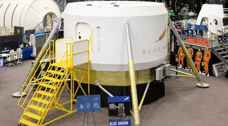 Blue Origin hands NASA a full-scale Moon lander cabin for Artemis training