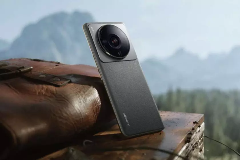 Стало известно, как будет выглядеть Xiaomi 13 Ultra с камерой Leica – опубликована первая настоящая фотография флагмана