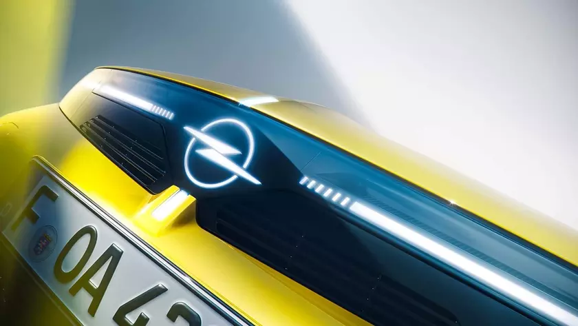 Концептуальный дизайн будущего поколения Opel Astra