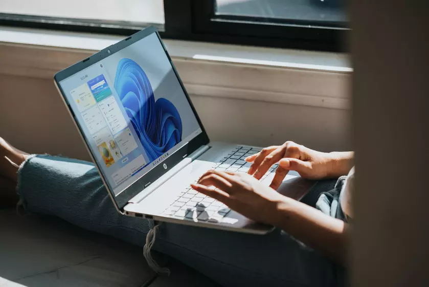 Windows 11 временно лишилась "Ножниц", экранной клавиатуры и панели эмодзи из-за просроченного сертификата