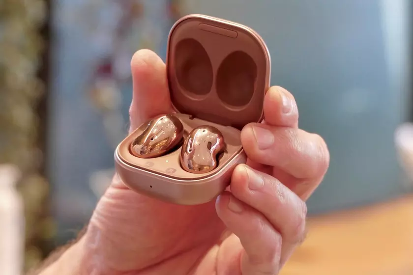 Samsung Galaxy Buds Live c обновлением получили некоторые функции Galaxy Buds Pro