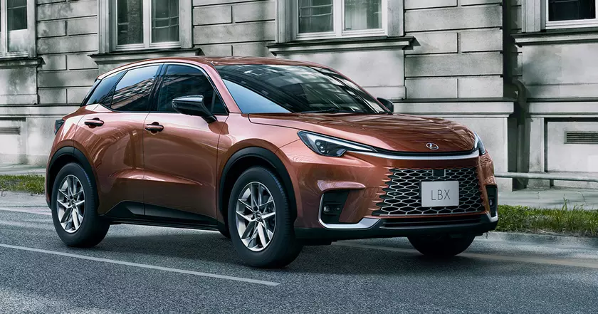 Первый взгляд на Lexus LBX: Новая эра в дизайне от известного автопроизводителя