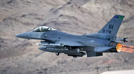 Un avion de combat américain F-16 Fighting Falcon détruit un drone turc pour la première fois de l'histoire