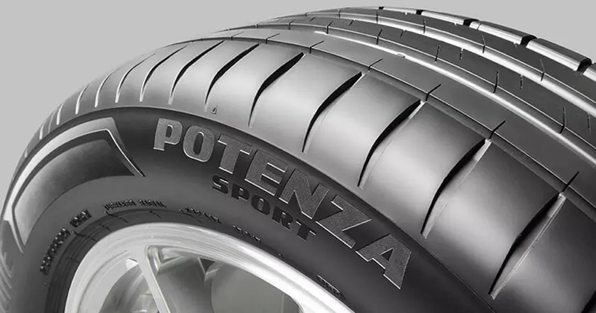 Bridgestone Potenza Sport - новая шина для электромобиля Porsche Macan