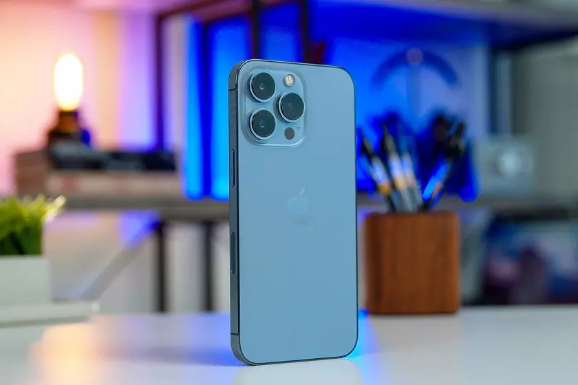 iPhone 13 Pro на iOS 15 взломали за 1 секунду