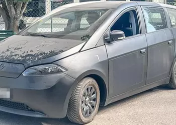 Startup Sono Motors failed to launch production of solar electric cars and is now selling prototypes at auction