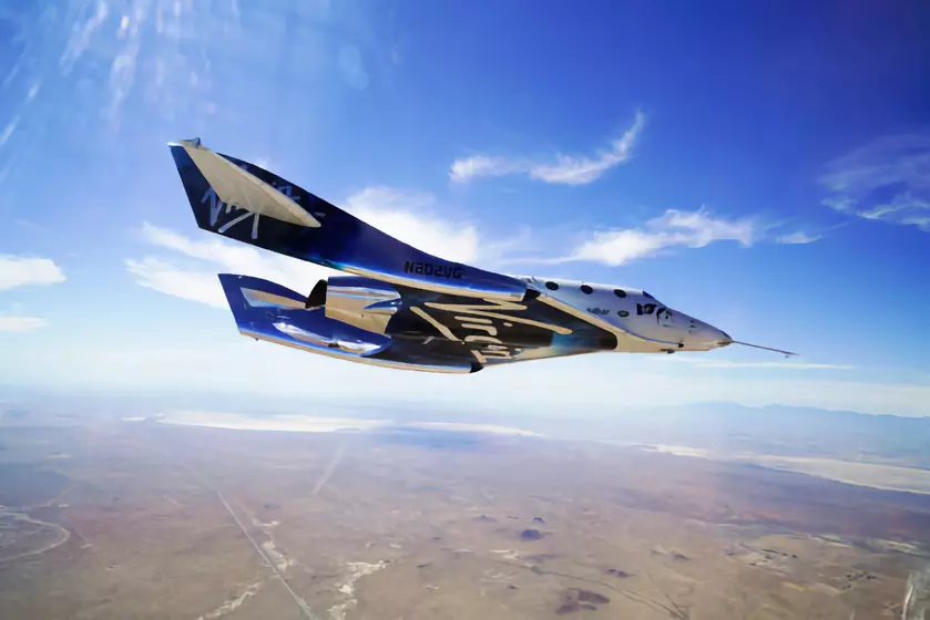 100 человек купили у Virgin Galactic билеты на полет в космос по цене 450 000 долларов