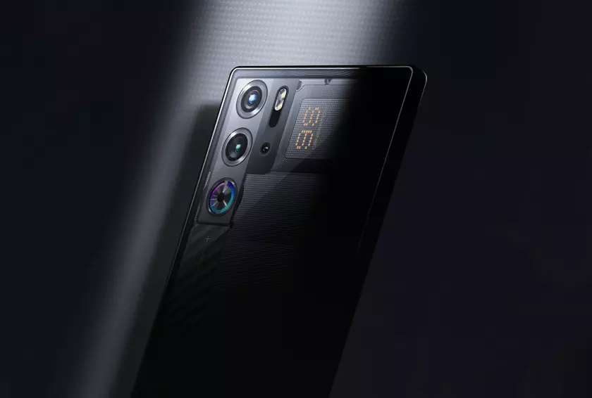 Red Magic 9S Pro с разогнанным чипом Snapdragon 8 Gen 3 дебютировал на глобальном рынке