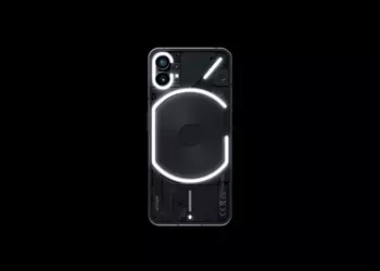 Nothing Phone (1) получил обновление Nothing OS 2.0.4