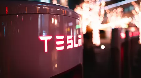 Tesla engages Apple in litigation over fatal autopilot accident