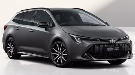 Corolla 2026 стала першою Toyota в Європі з новим матовим лакофарбовим покриттям Onyx Grey