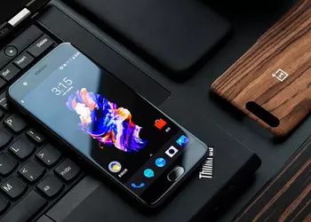 Custom OnePlus 5 with battery for 8000 mAh