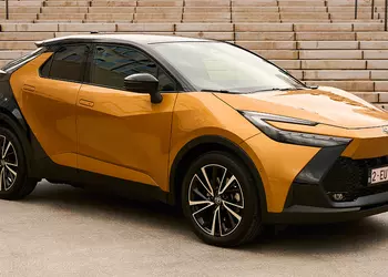 Продажи Toyota C-HR в Европе приблизились к одному миллиону экземпляров