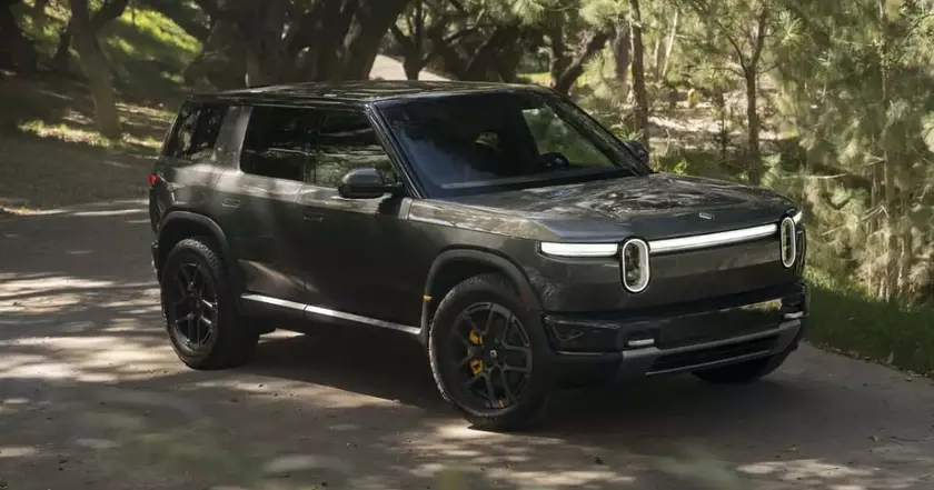 Производство батарейных модулей на заводе Rivian