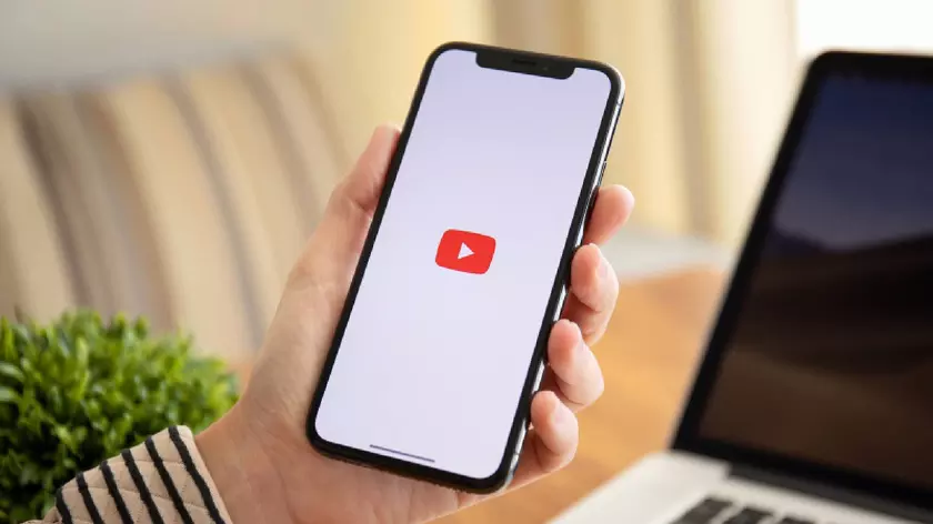 Как YouTube для iPhone стал незаменимым инструментом: анализ функций