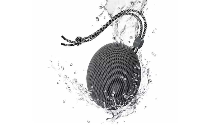 Bluetooth-колонка Honor AM51 не боится воды и работает 8,5 часов без перерыва