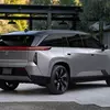 Мініатюра електричного Toyota Highlander 2027 вид 2