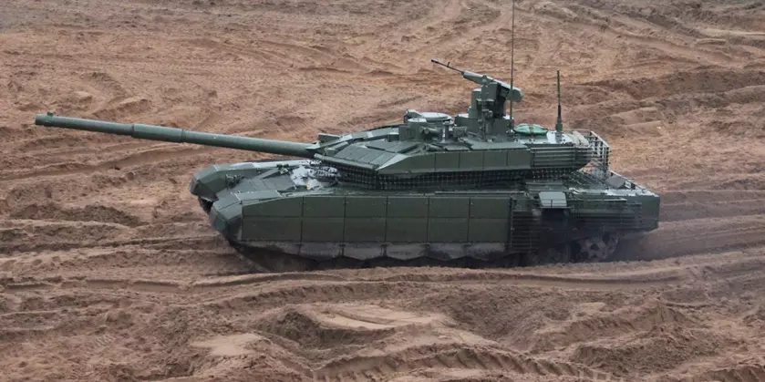 Украинский дрон забросал гранатами российский модернизированный танк Т-90М стоимостью от $2,5 млн