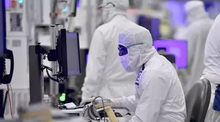 Intel бореться з нестачею робочої сили, наймаючи на роботу студентів