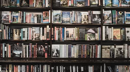 Франція намагається захистити свою книжкову індустрію від Amazon, заборонивши безкоштовну доставку книг
