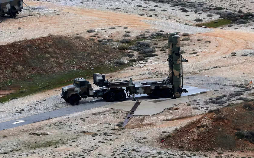 США предложили Греции отказаться от ЗРК С-300 и «Тор-М1» и заменить их более новыми системами. Российские ракетные комплексы хотят передать Украине