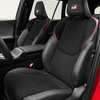 Інтер'єр Toyota RAV4 GR Sport з червоними акцентами