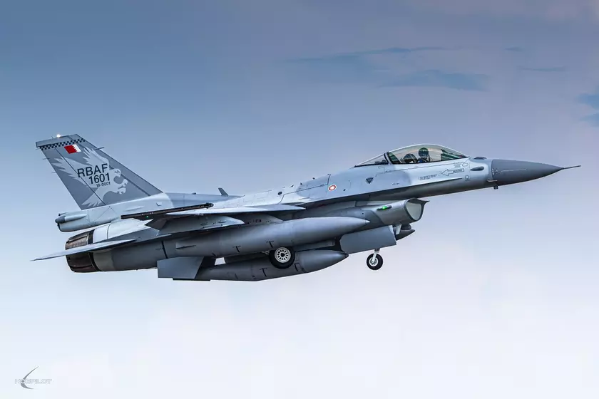 Lockheed Martin передала Королевским ВВС Бахрейна первый модернизированный истребитель F-16 Block 70 поколения 4++ по контракту стоимостью $1,12 млрд