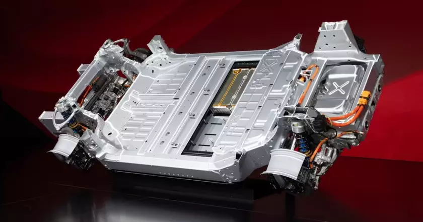 Новая эра для гонщиков: шасси Ferrari Elettrica раскрывает секреты