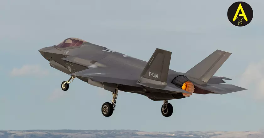 F-35 Lightning II впервые начали летать без радиолокационных отражателей на учениях для использования стелс-возможностей