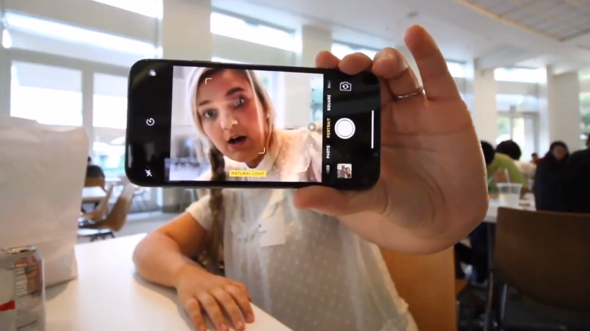 YouTube начал блокировать блогеров, зарабатывающих на обзорах iPhone X