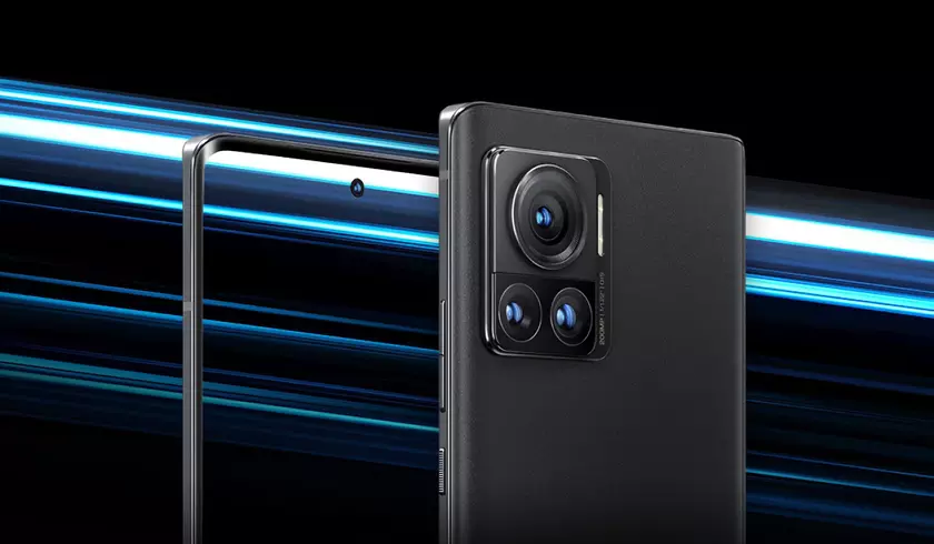 Motorola работает над флагманом Moto X40 с чипом Snapdragon 8 Gen 2 и памятью LPDDR5X