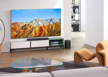 TCL unveiled a 98" 4K TV with 144Hz refresh rate and Google TV 11.0 in Europe