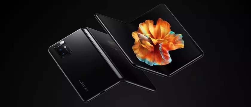 Xiaomi Mi MIX FOLD – самый дешёвый в мире складной смартфон в форм-факторе записной книжки вновь
