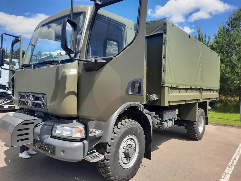Европейский Союз передаст Украине более 90 грузовиков высокой проходимости