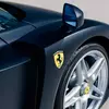 Ferrari Enzo миниатюра матовый вид сзади