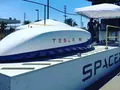 Илон Маск хочет разогнать Hyperloop в половину от скорости звука