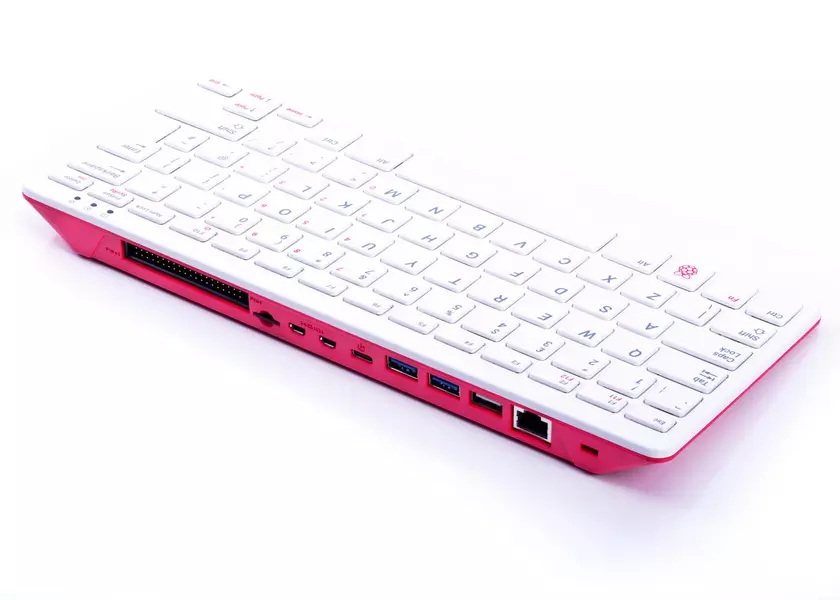 Raspberry Pi 400: клавиатура со встроенным компьютером за $70