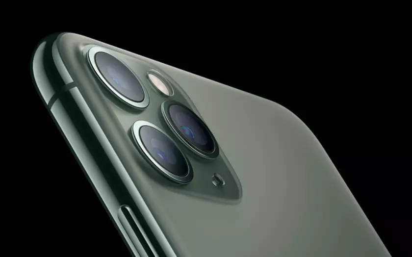 Exploring the iPhone 11 Pro Max: A Geek's Guide to Apple's Powerhouse