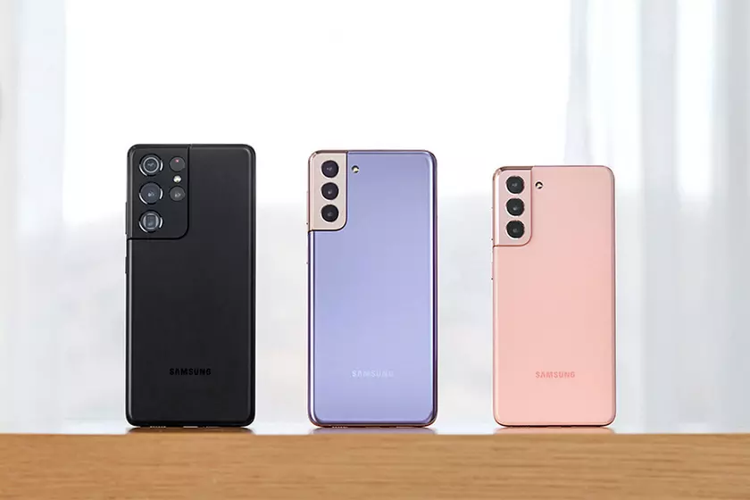 Флагманы Samsung серии Galaxy S21 начинают получать новое обновление безопасности за август