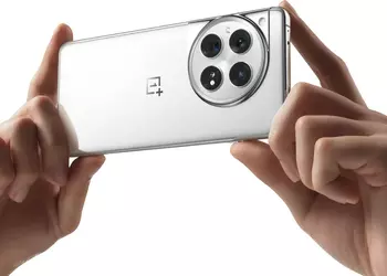 OnePlus 12 Glacial White Edition has made its debut outside China