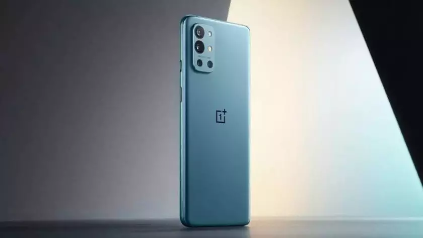 Слух: серии OnePlus и Find X станут флагманами OPPO