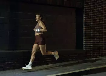 СМИ: Garmin Forerunner 970 получит новые тренировки для плавания и ходьбы